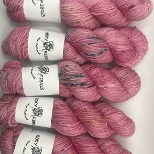 Trust 8 Ply MW Merino Florabella